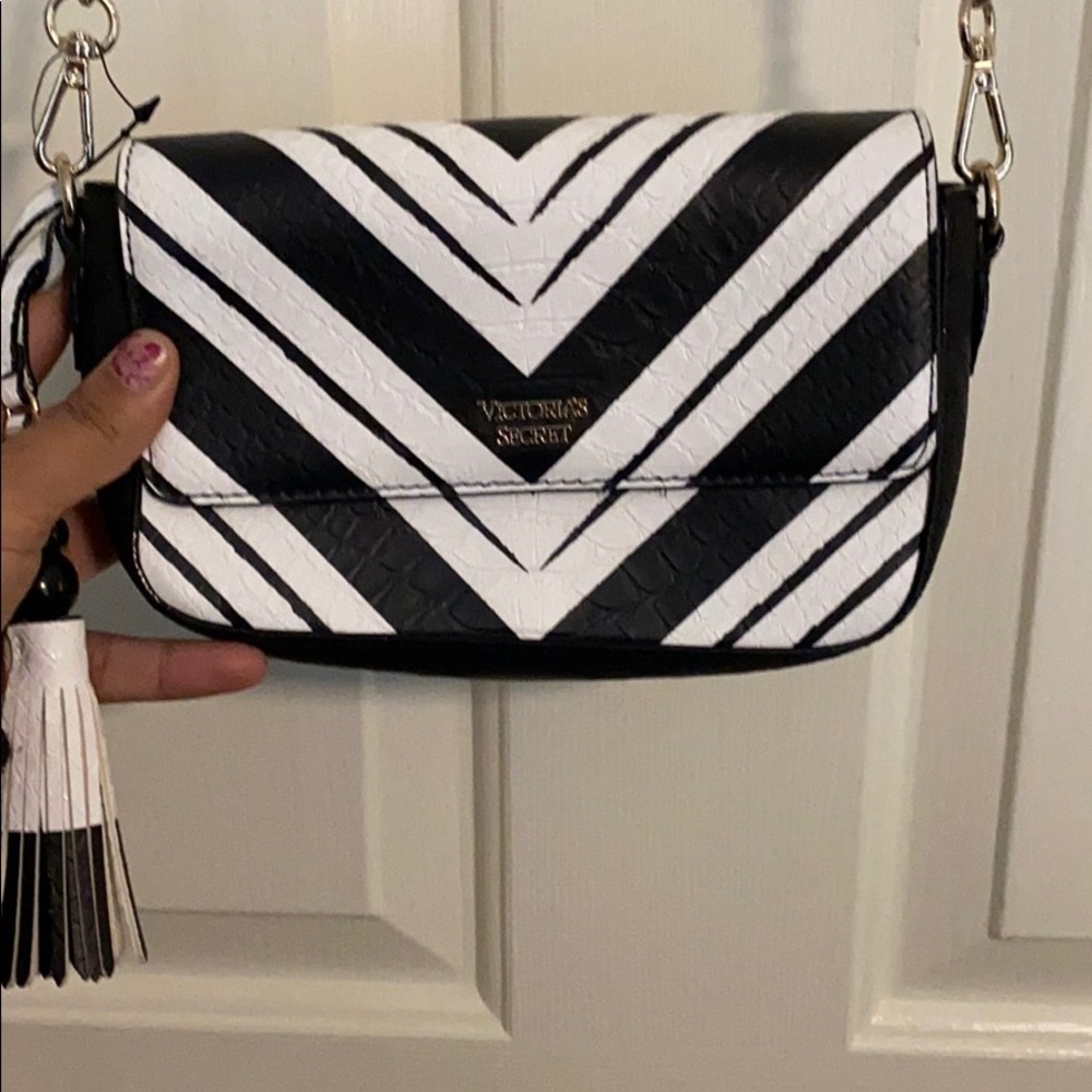 VS cross body